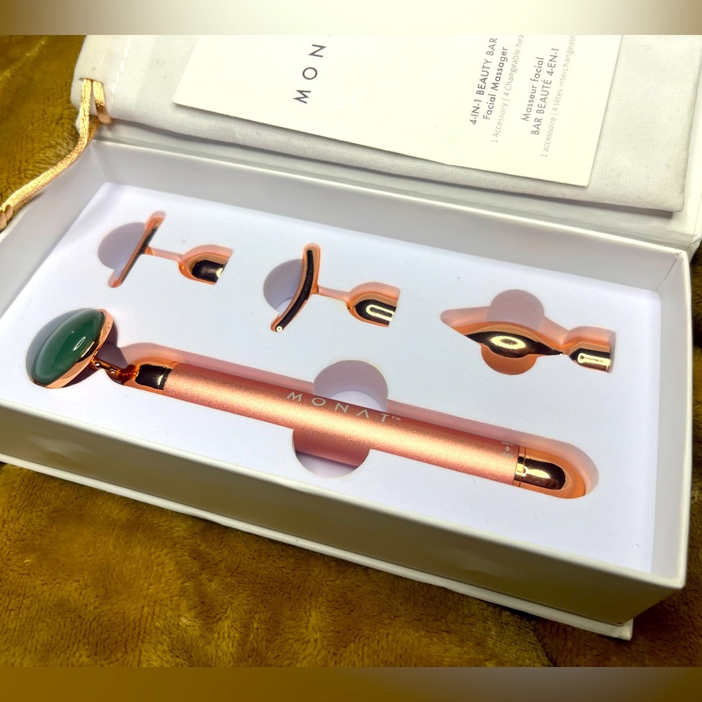 🔥NEW! 4-in-1 Beauty Bar Facial Massager Roller 4 Interchangeable Heads🔥